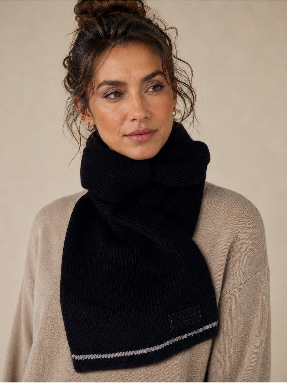 Coach 100% Merino Wool Ribbed Knit Scarf Black Logo Patch Contrast Stripe - OS